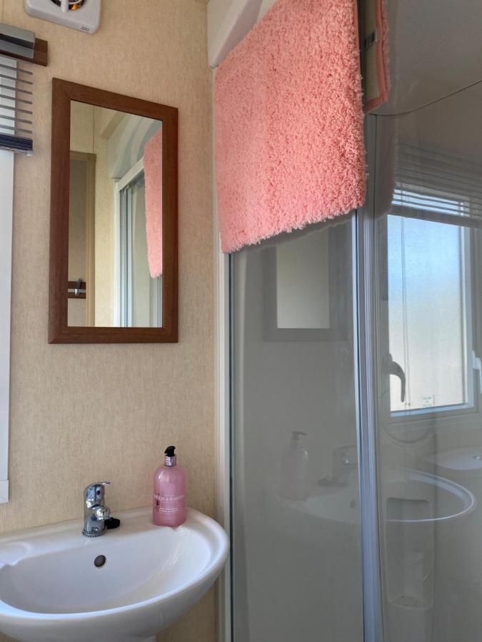 Vista Caravan Hire Seasalter Екстер'єр фото